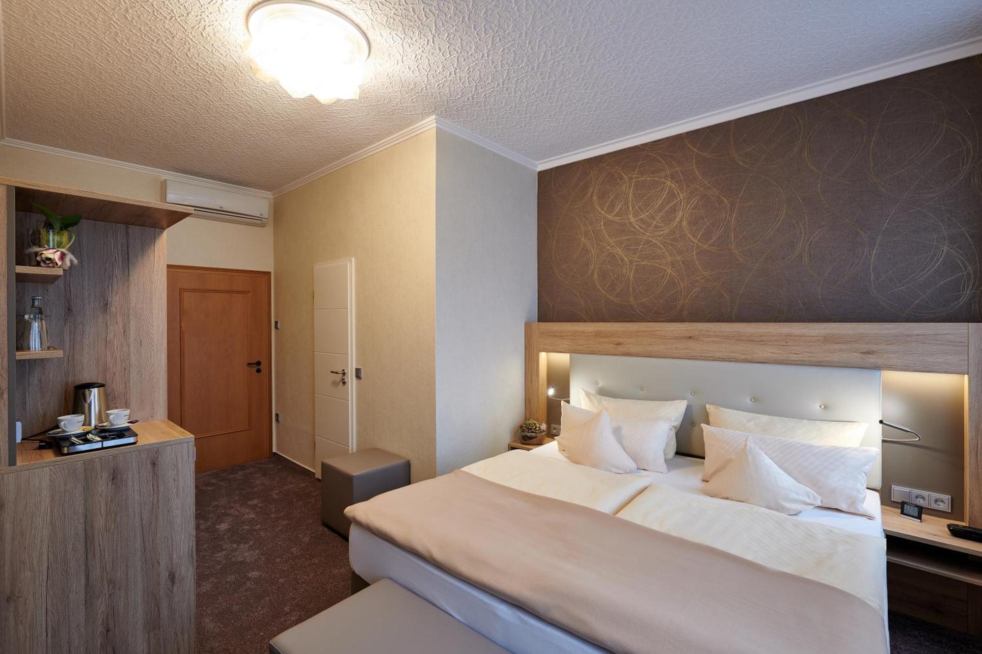 Ambient Hotel Zum Schwan Gelsenkirchen Esterno foto