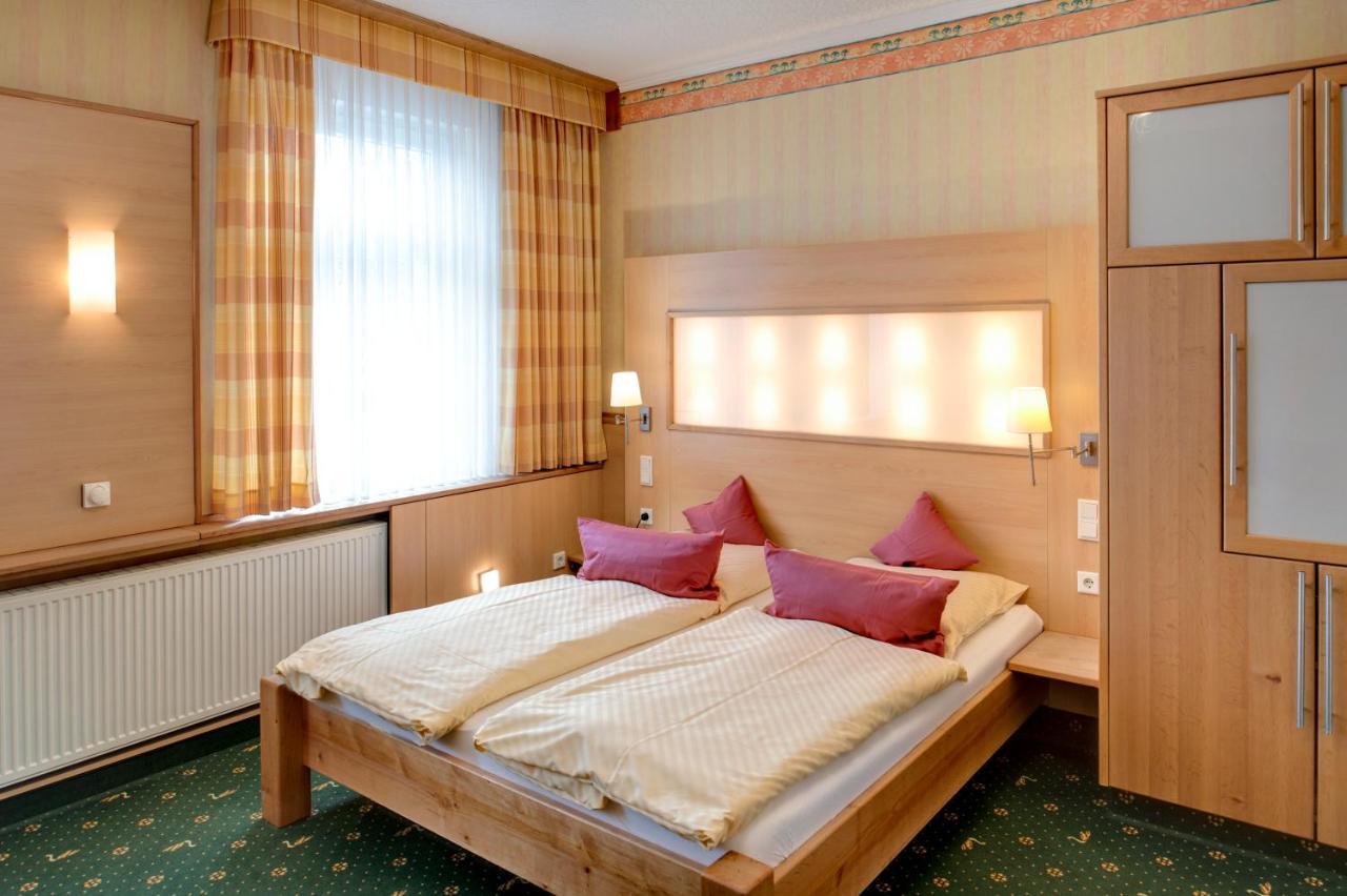 Ambient Hotel Zum Schwan Gelsenkirchen Esterno foto