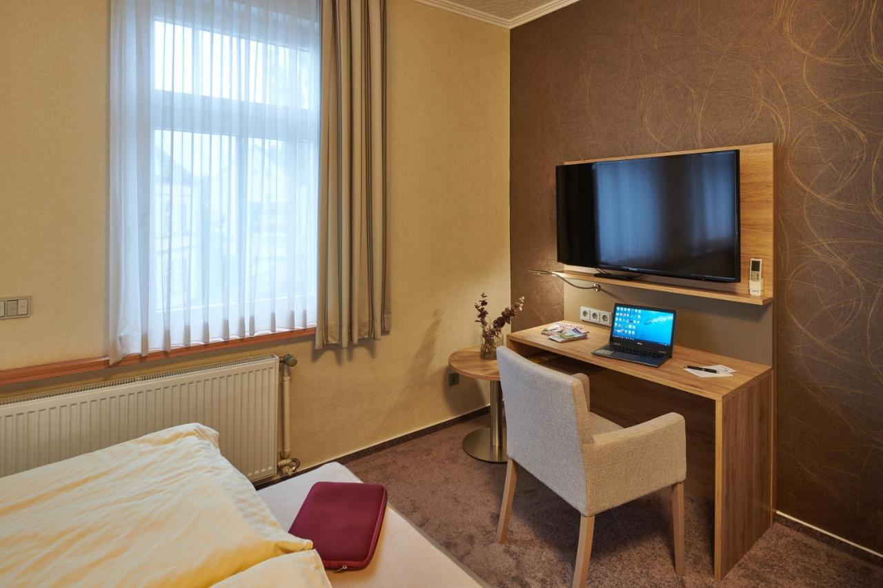 Ambient Hotel Zum Schwan Gelsenkirchen Esterno foto
