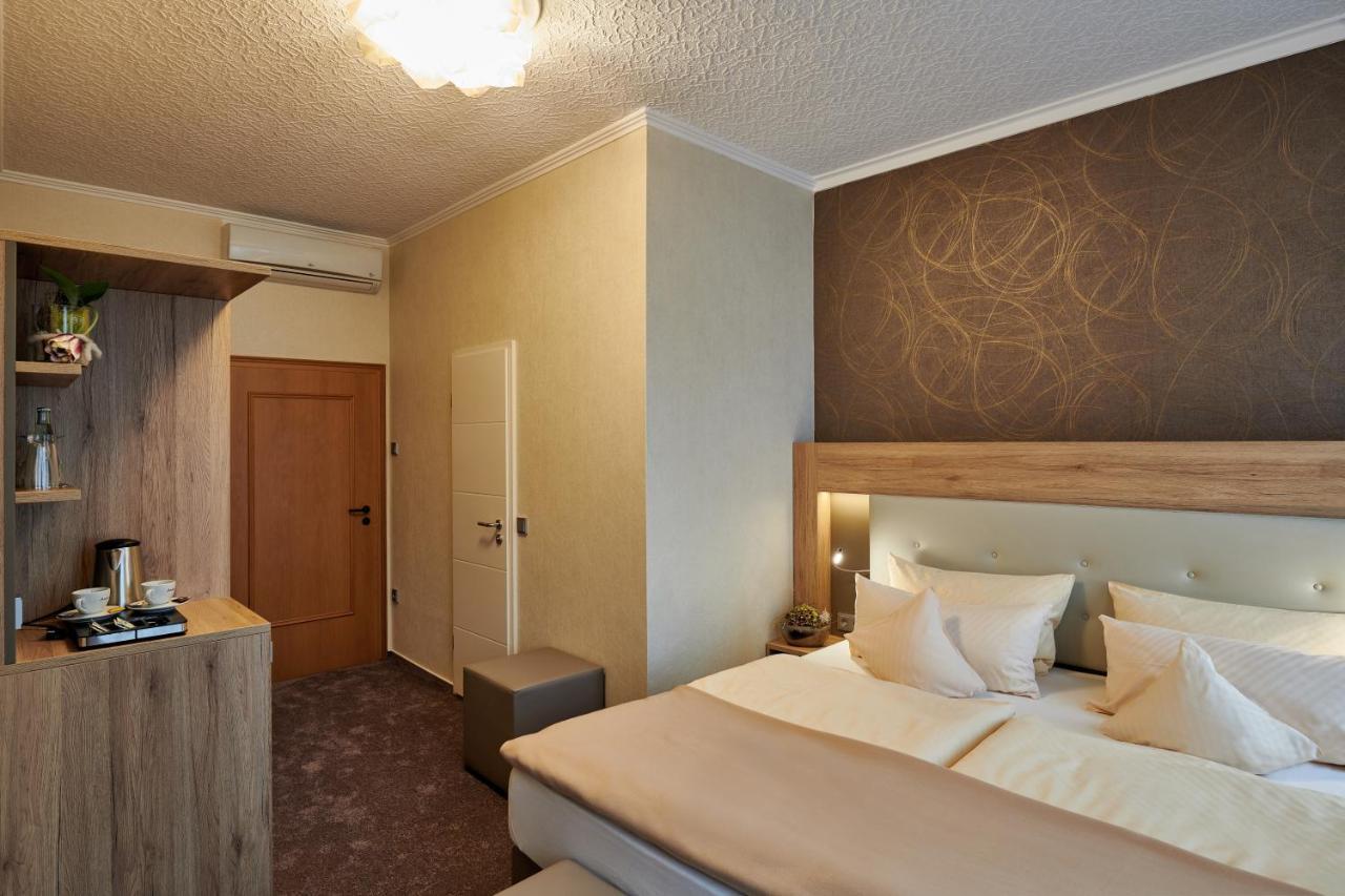 Ambient Hotel Zum Schwan Gelsenkirchen Esterno foto