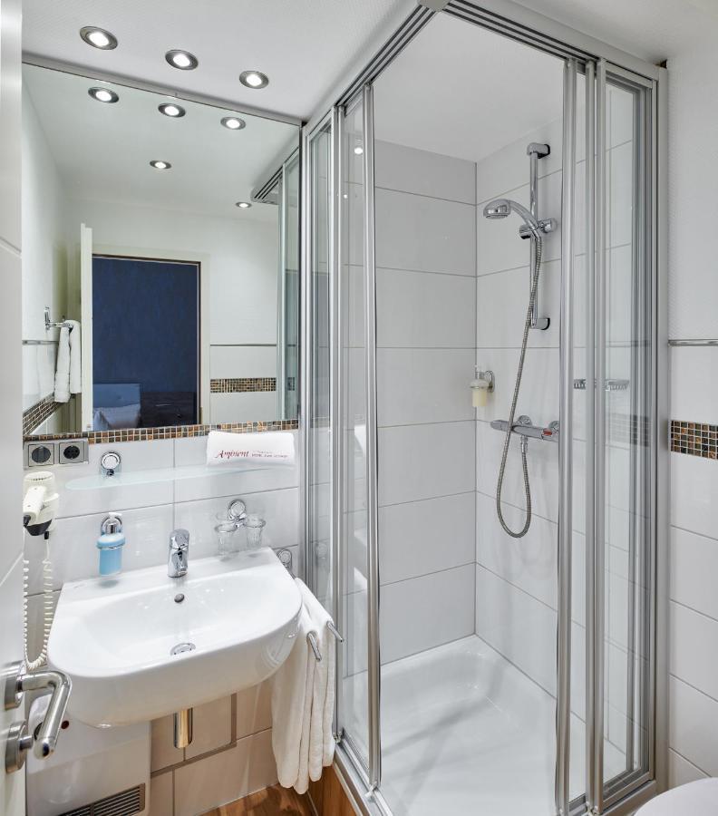 Ambient Hotel Zum Schwan Gelsenkirchen Esterno foto